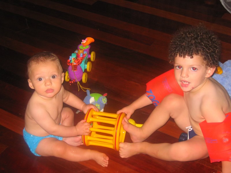 Kai and Flynn Galea playing together as children